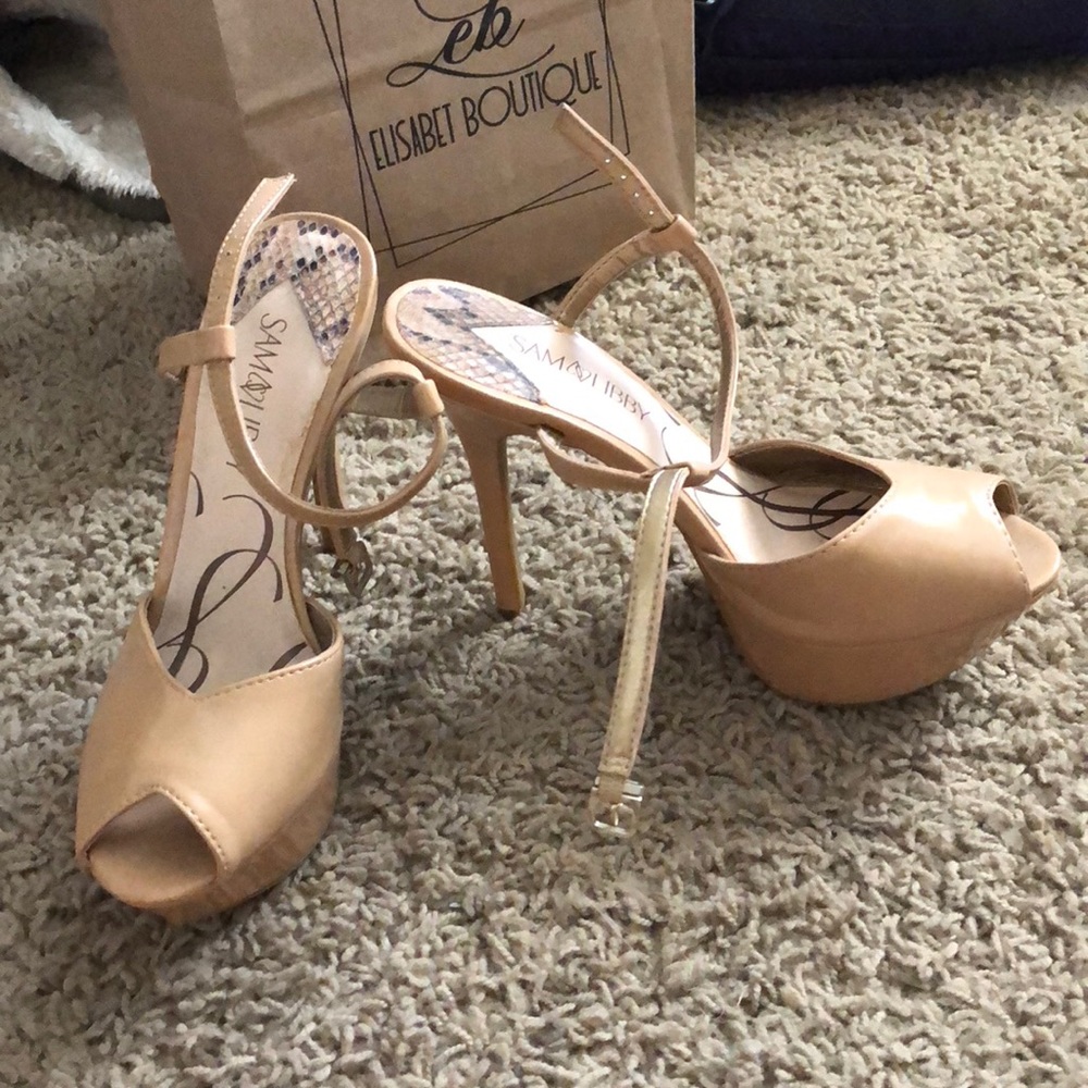 Nude platform heels